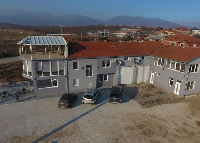 Prenociste Binta Хостел *